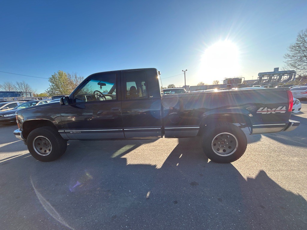 1998 Chevrolet C/K Image 8