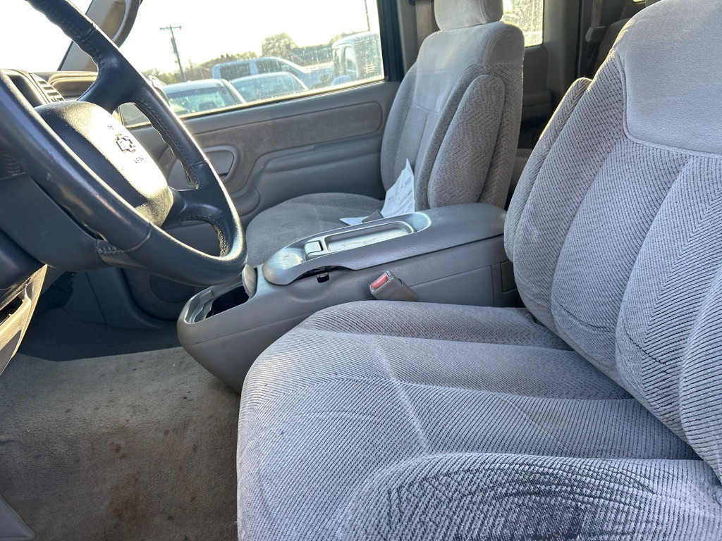 1998 Chevrolet C/K Image 11