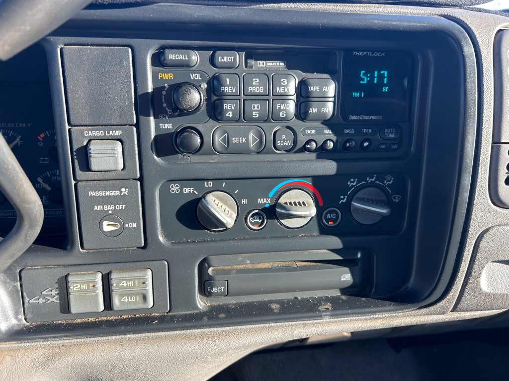 1998 Chevrolet C/K Image 14