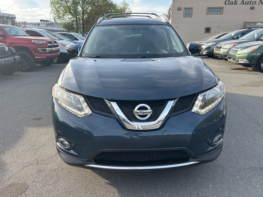 2016 Nissan Rogue Image 2