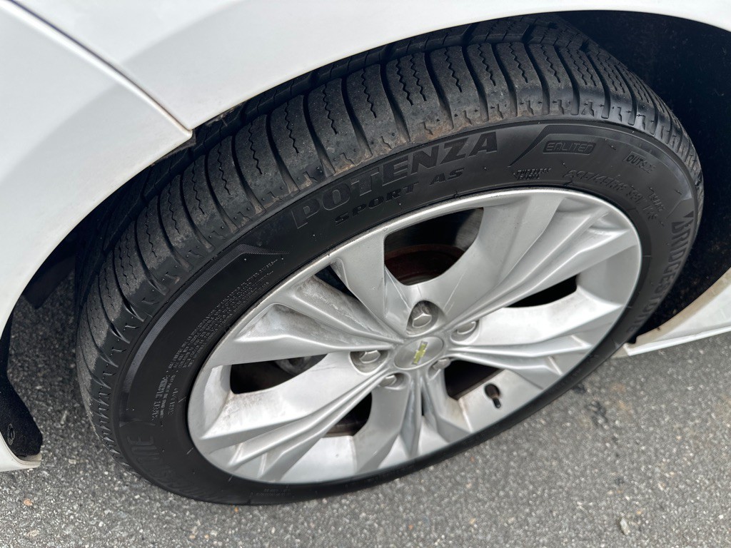 2015 Chevrolet Impala Image 9