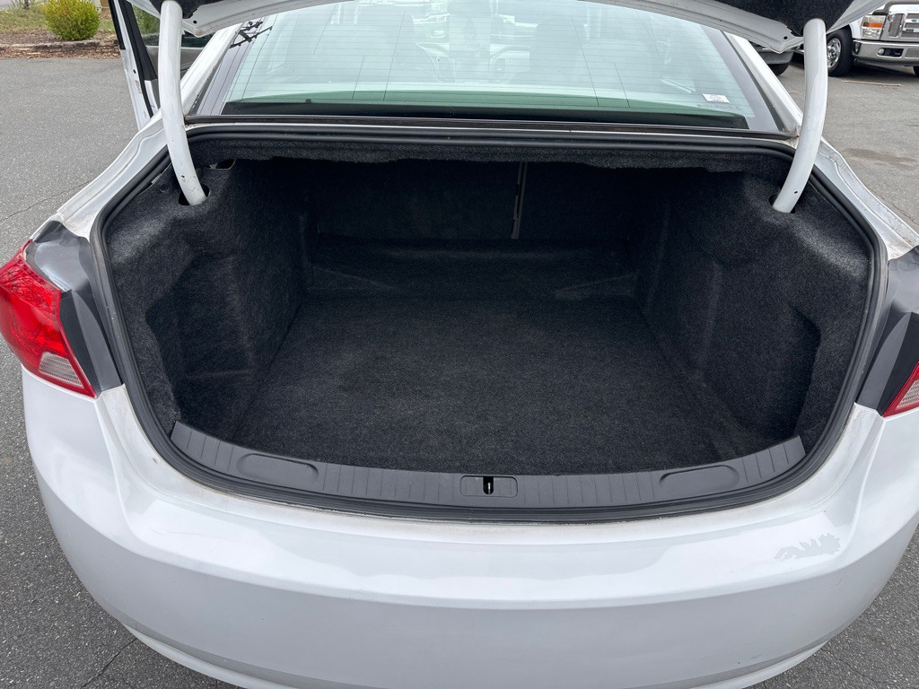 2015 Chevrolet Impala Image 14