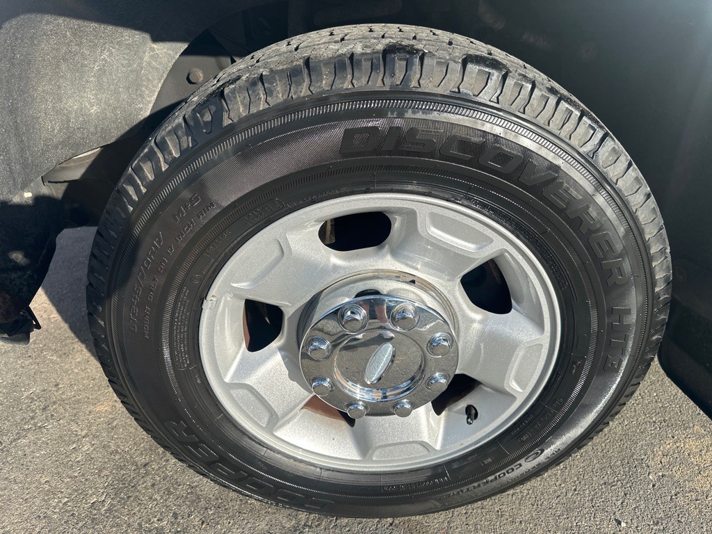 2010 Ford F-250 Image 10