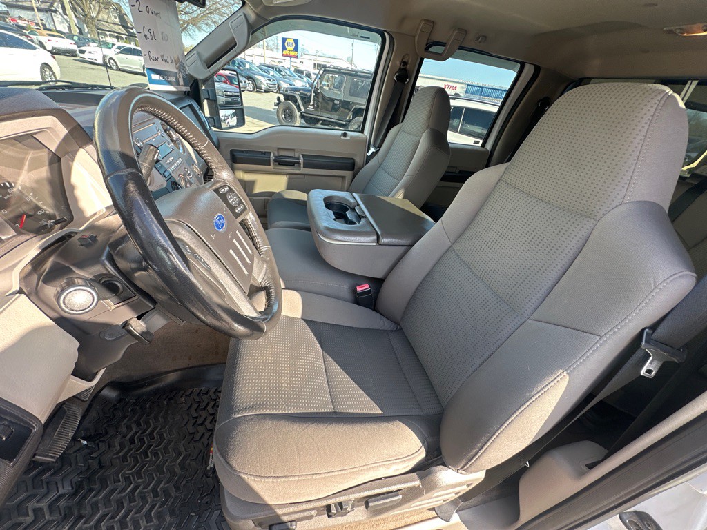 2010 Ford F-250 Image 13