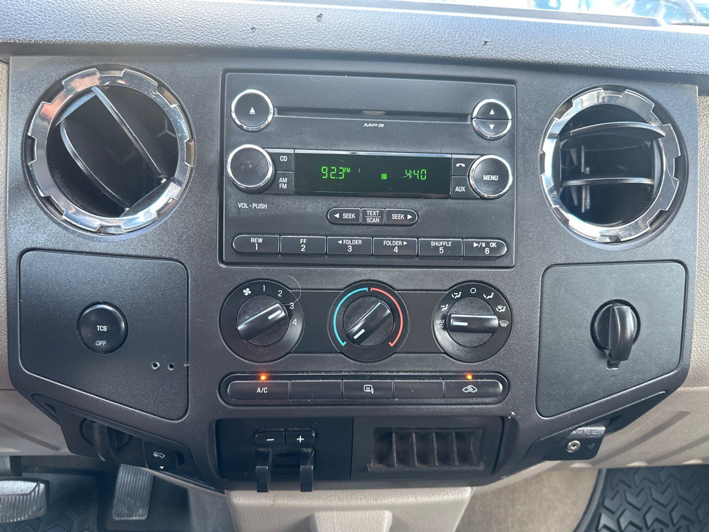 2010 Ford F-250 Image 19