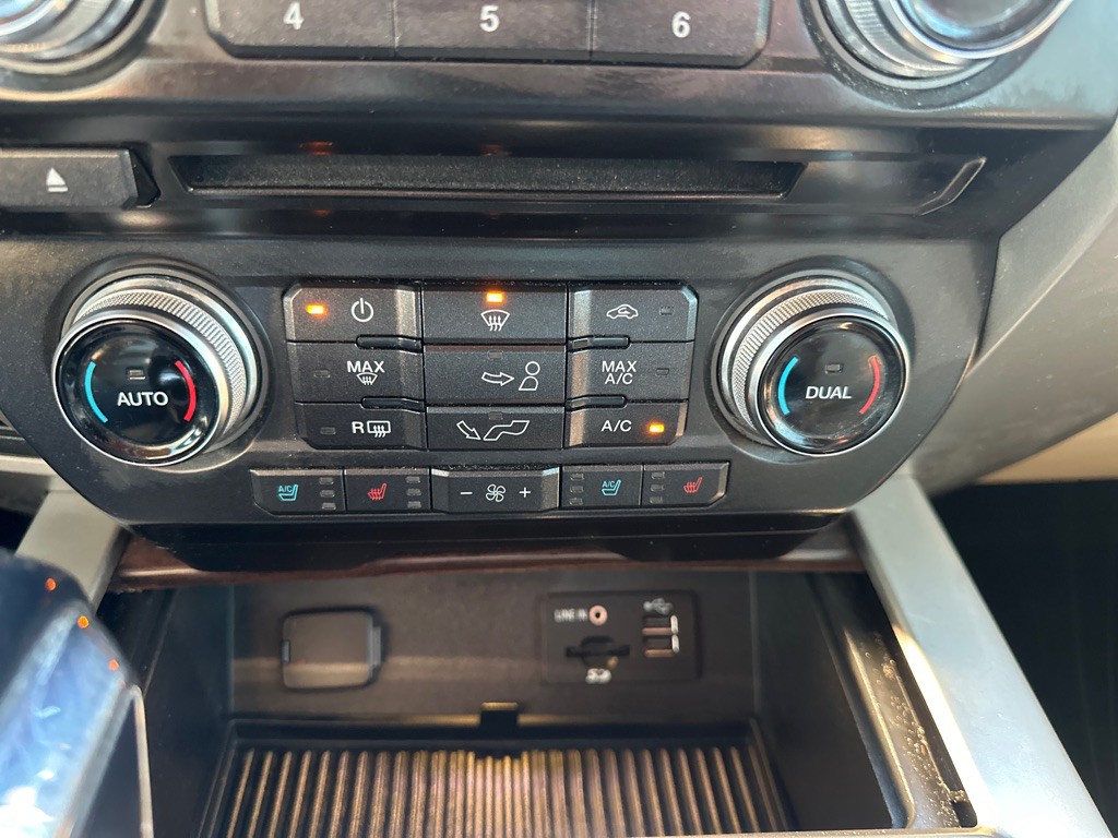 2015 Ford F-150 Image 21