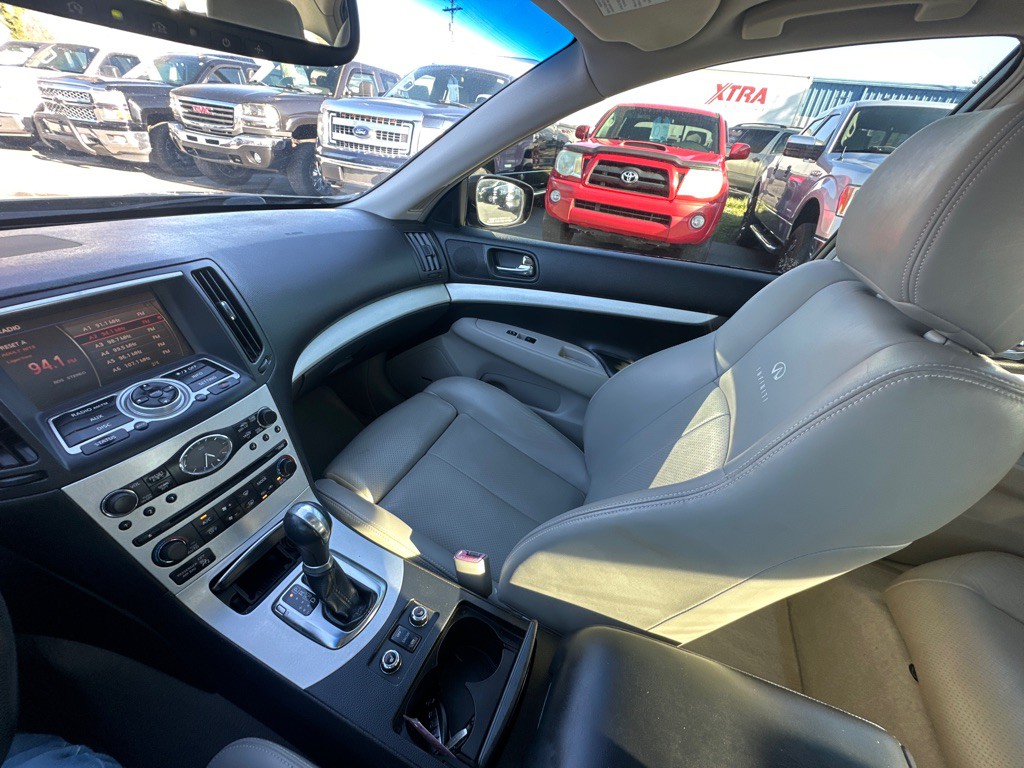 2009 INFINITI G37 Image 20