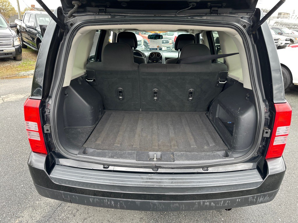 2017 Jeep Patriot Image 14