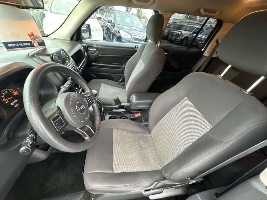 2016 Jeep Patriot Image 11