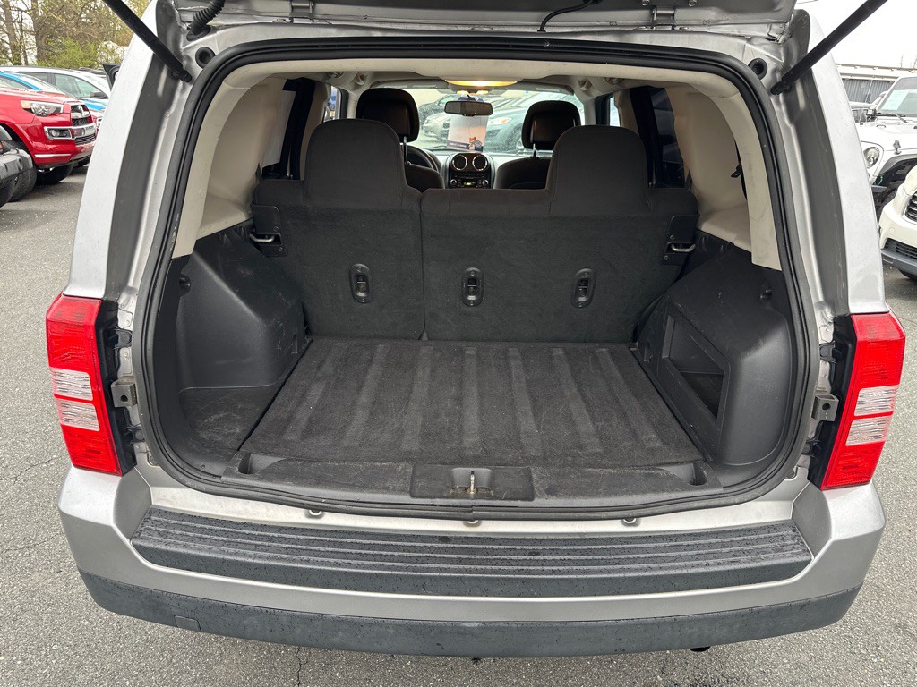 2016 Jeep Patriot Image 14