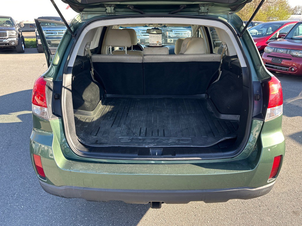 2012 Subaru Outback Image 14