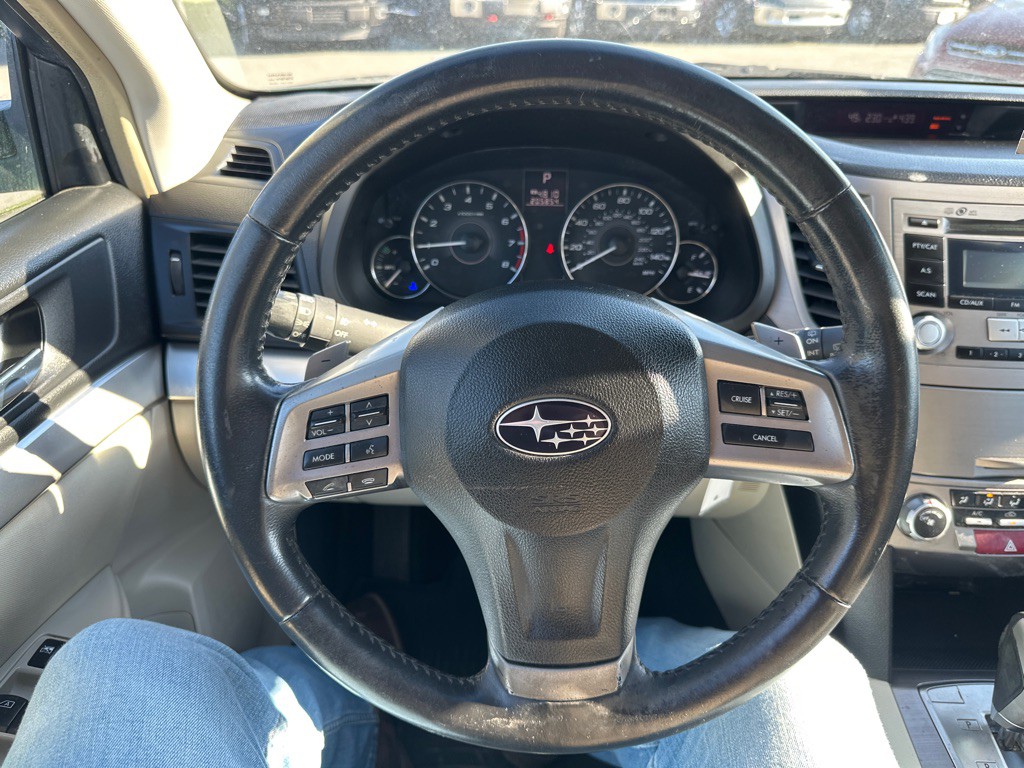2012 Subaru Outback Image 15