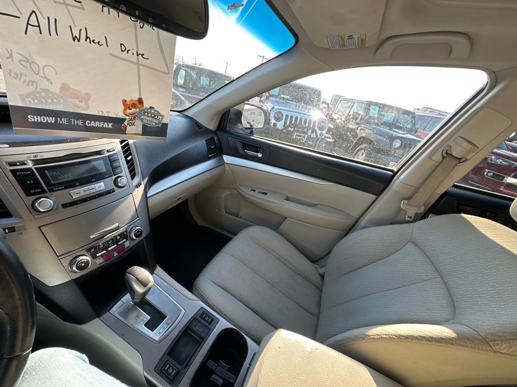 2012 Subaru Outback Image 20