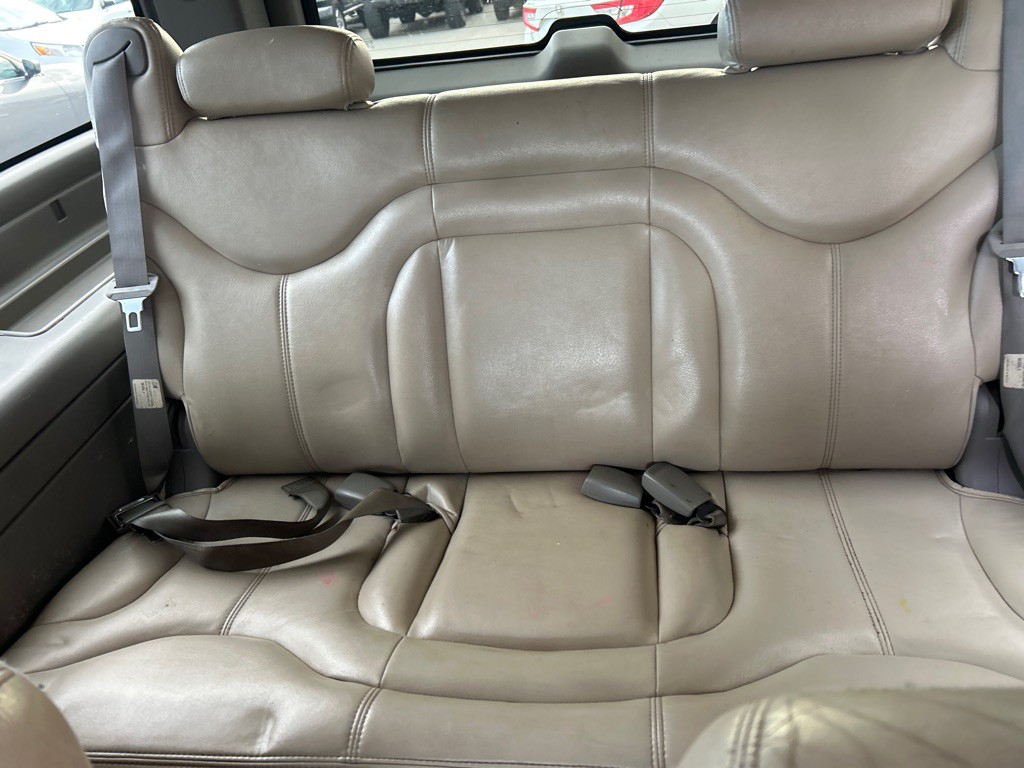 2002 GMC Yukon Image 13