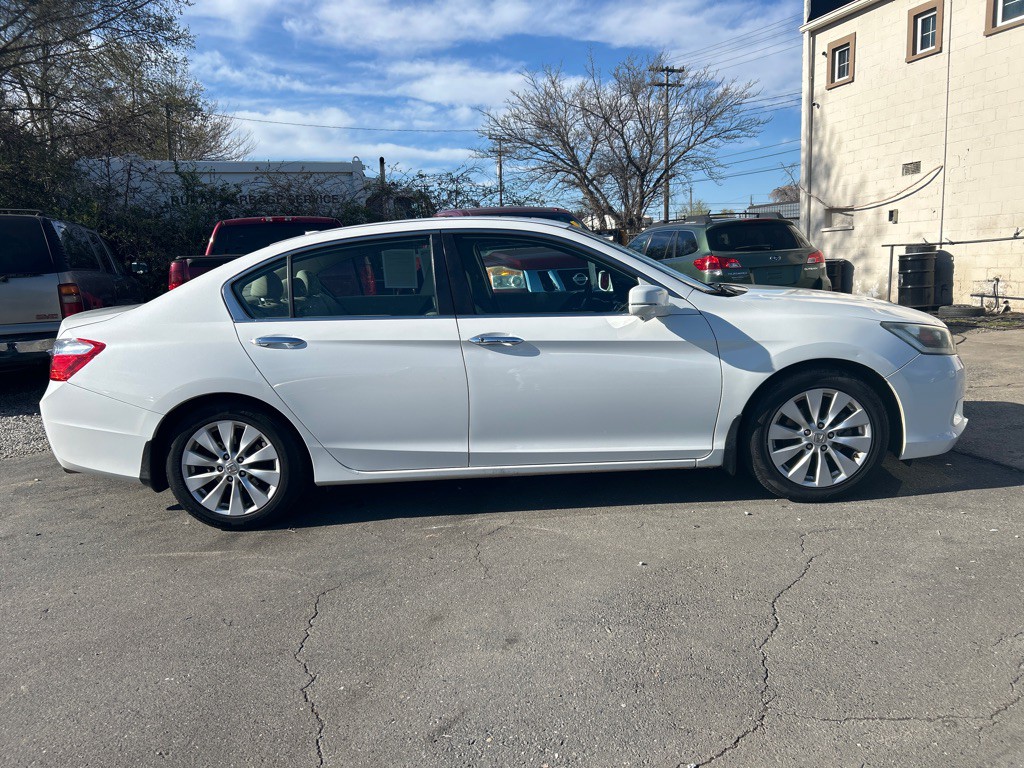 2015 Honda Accord Image 4