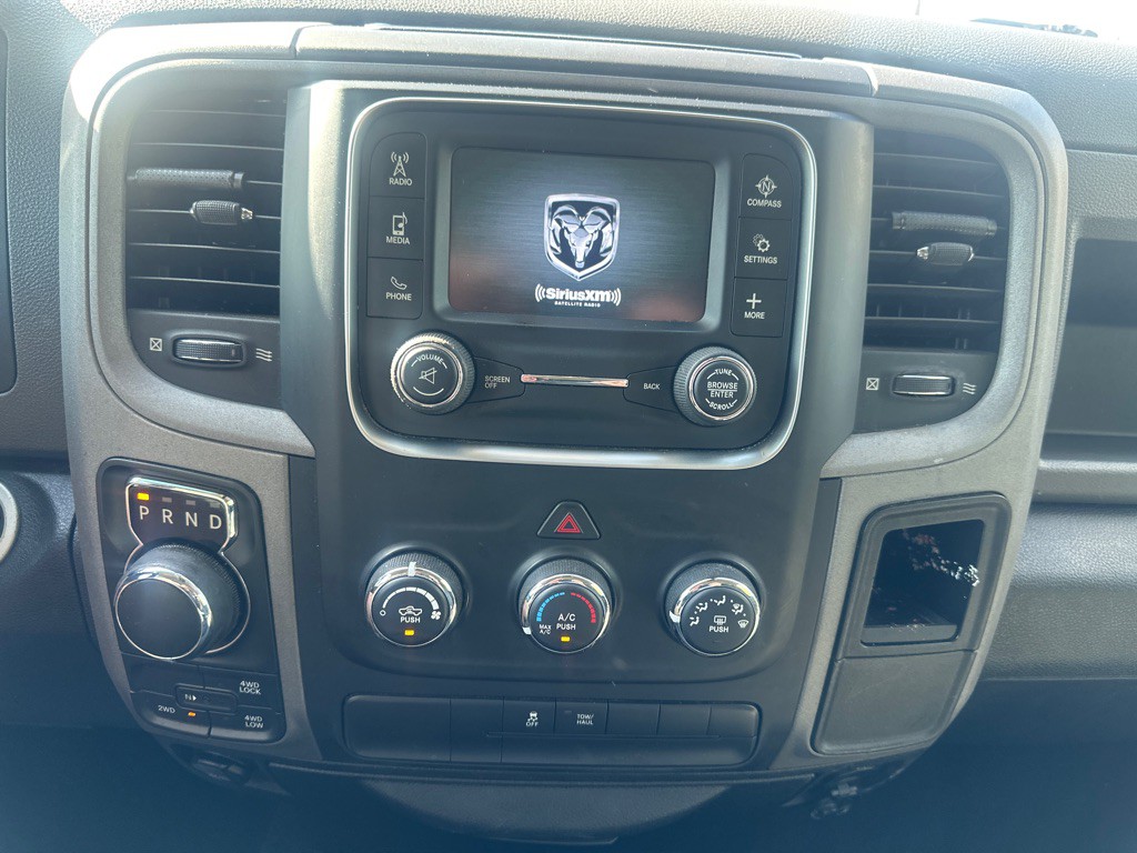 2016 RAM 1500 Image 18