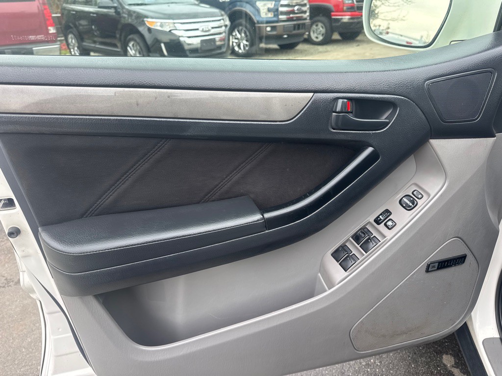 2007 Toyota 4Runner Image 11