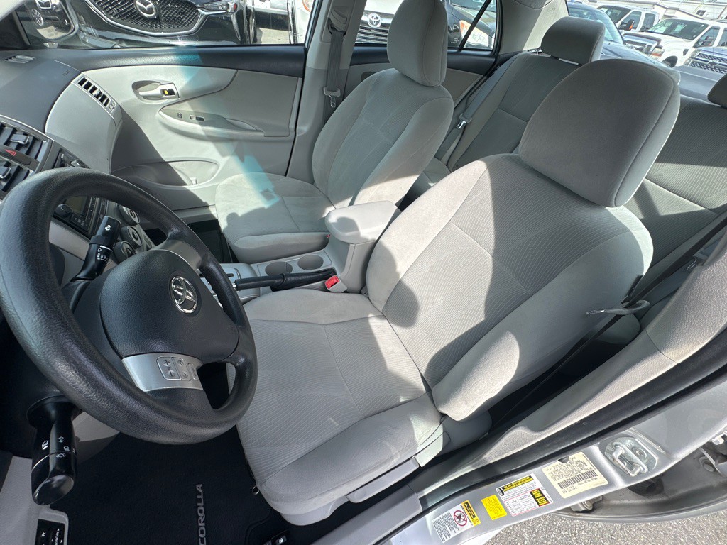 2012 Toyota Corolla Image 11