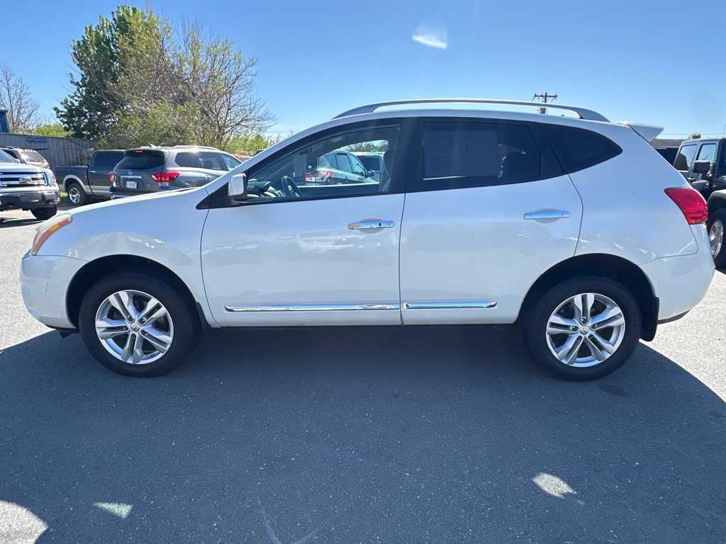 2013 Nissan Rogue Image 2
