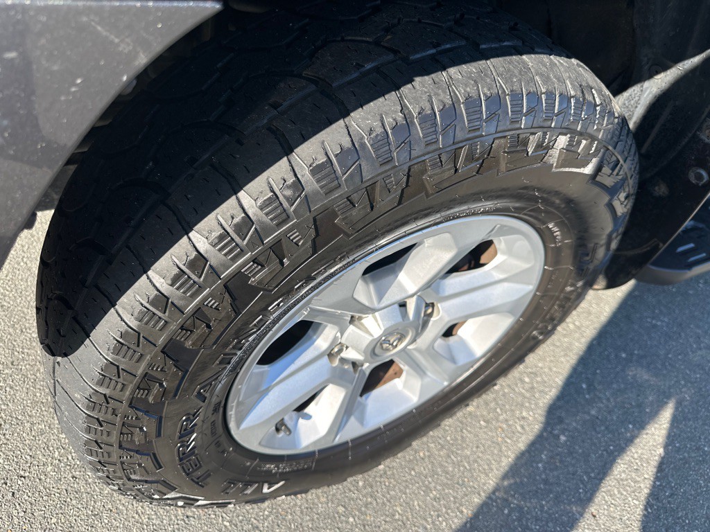 2014 Toyota 4Runner Image 9