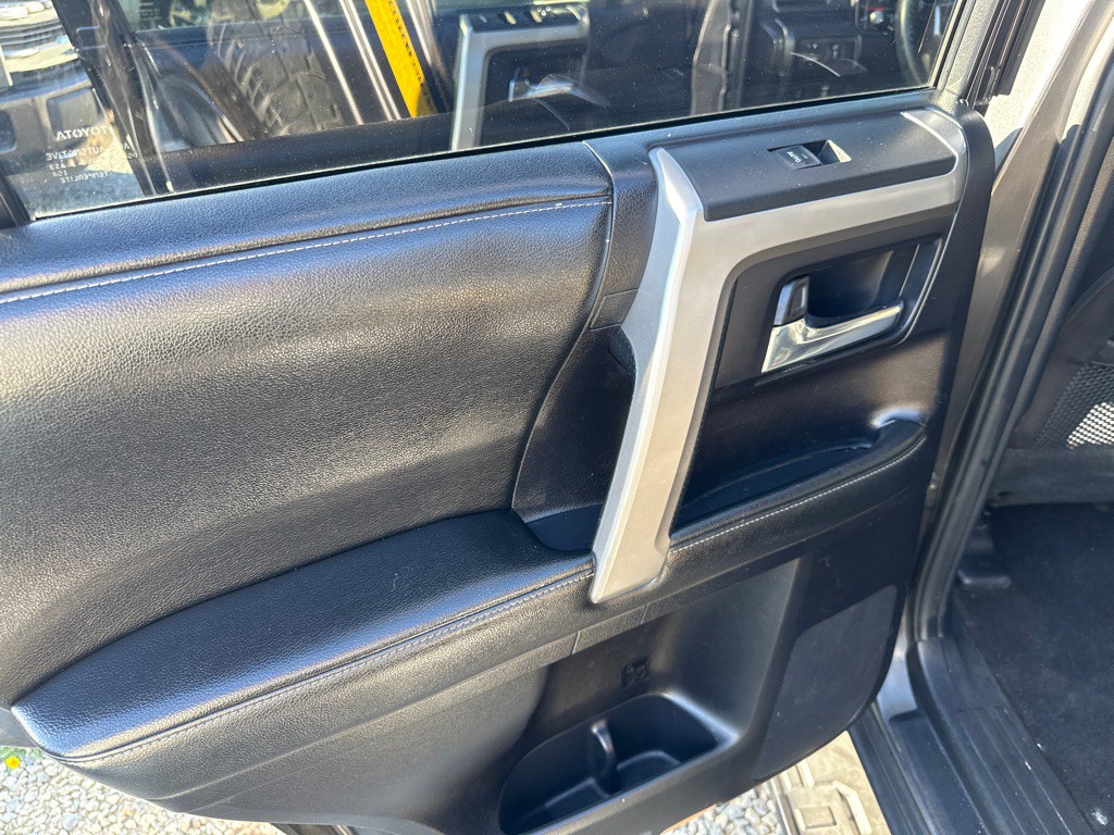 2014 Toyota 4Runner Image 13