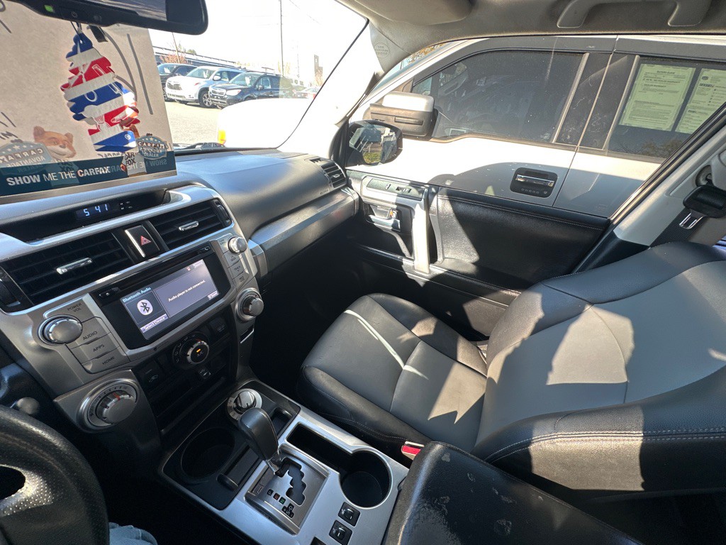 2014 Toyota 4Runner Image 22