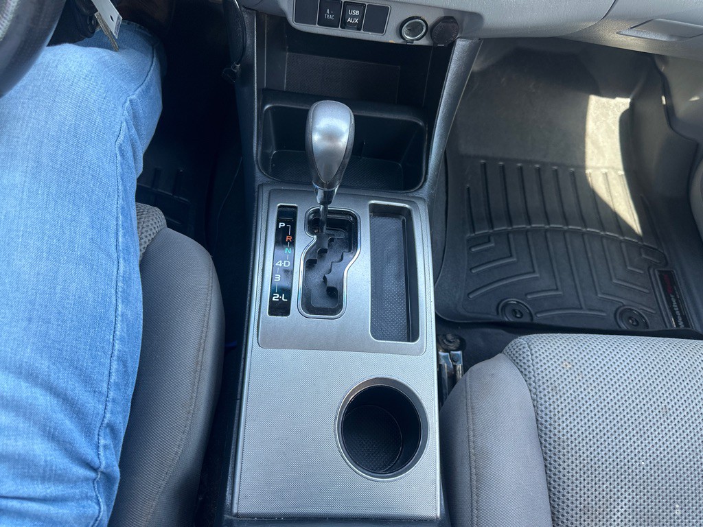 2014 Toyota Tacoma Image 17