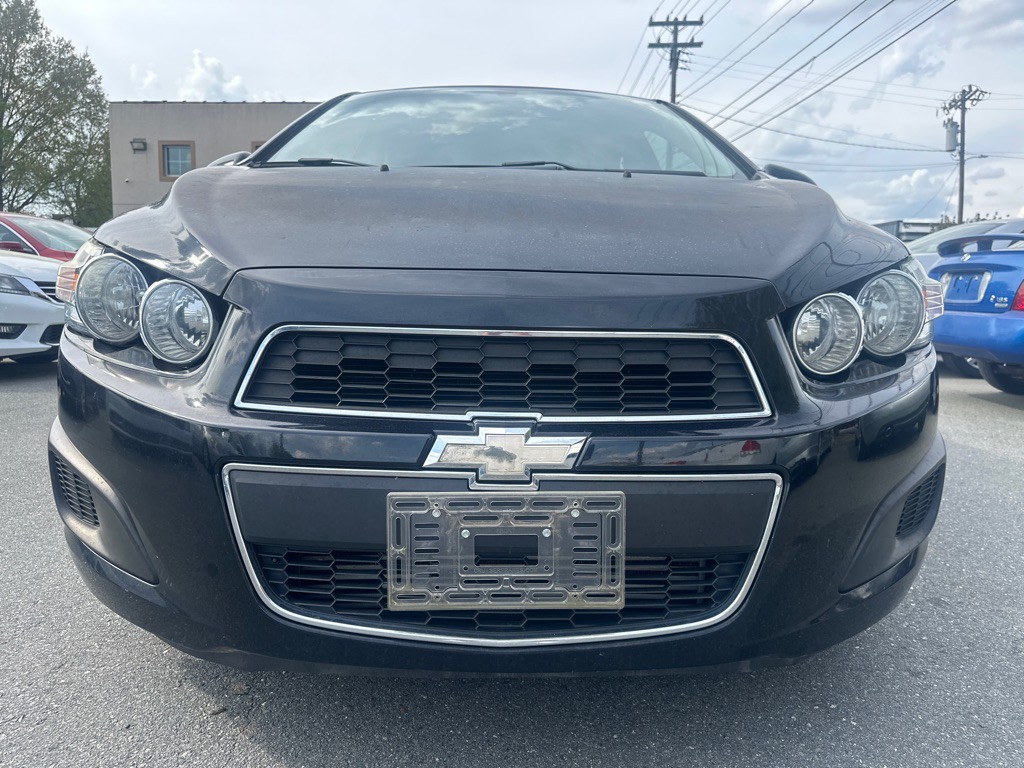 2016 Chevrolet Sonic Image 8