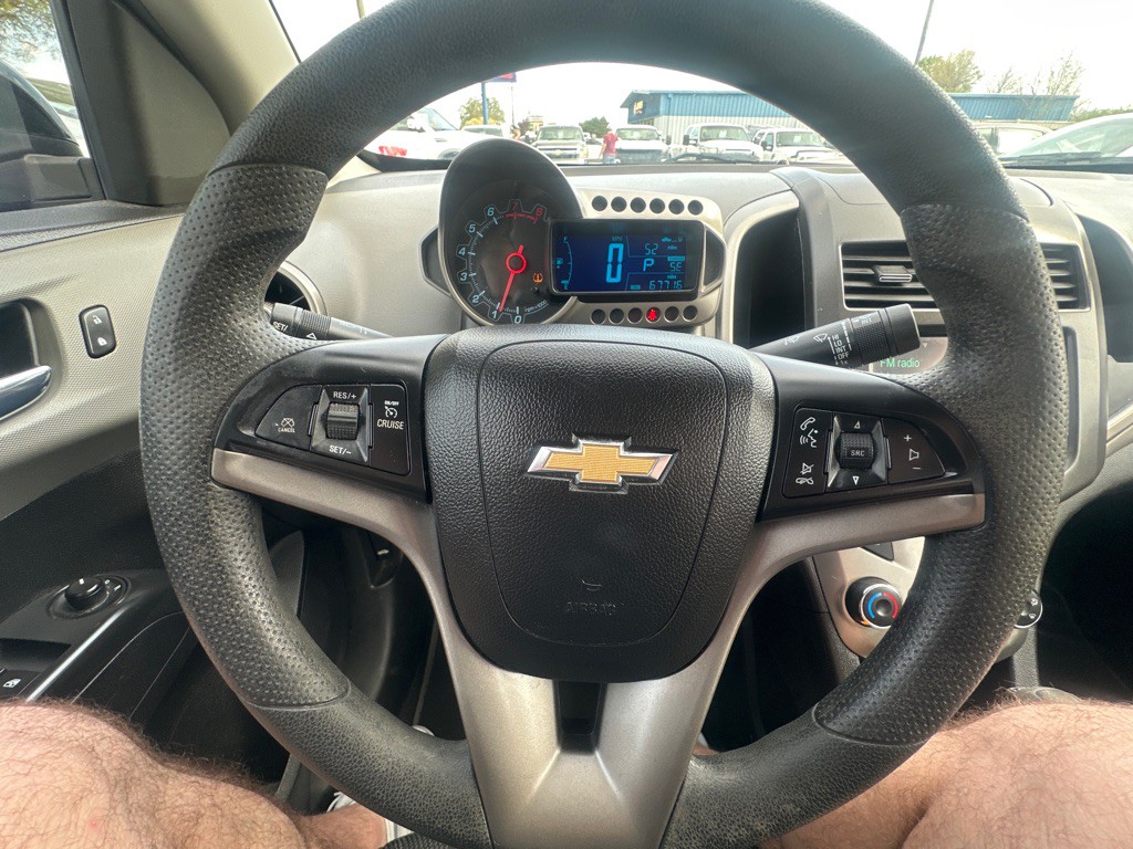 2016 Chevrolet Sonic Image 15