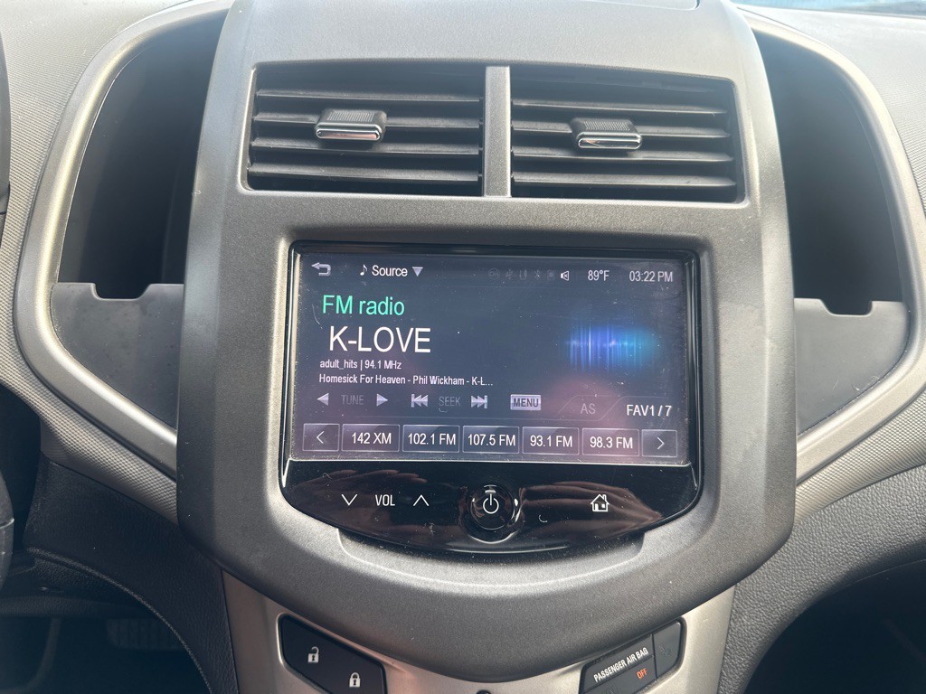 2016 Chevrolet Sonic Image 17