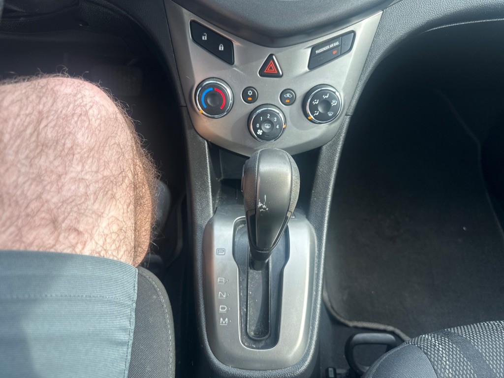 2016 Chevrolet Sonic Image 18