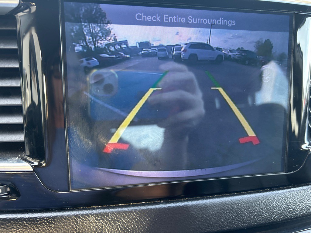 2017 Chrysler Pacifica Image 20