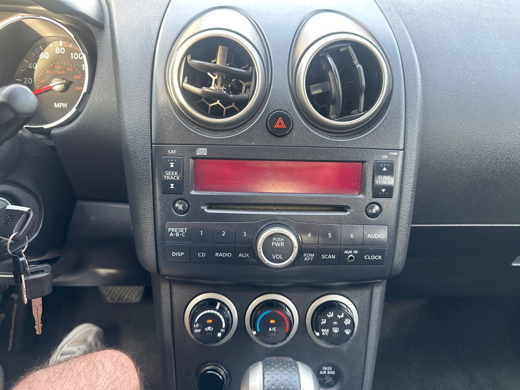 2010 Nissan Rogue Image 17