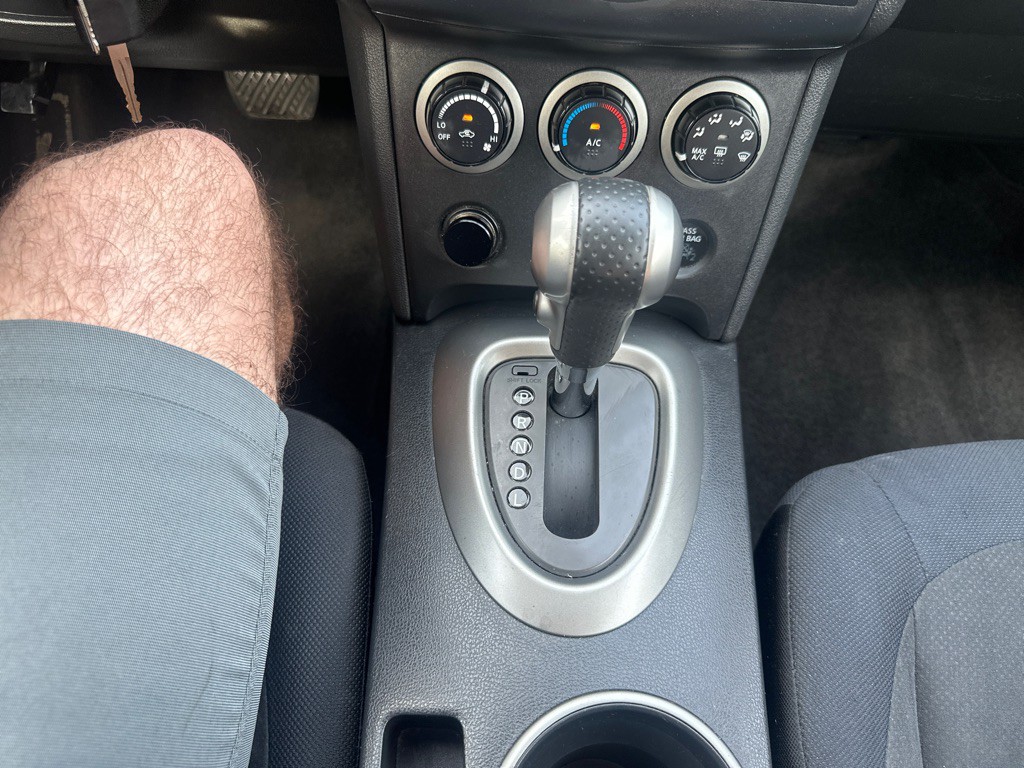 2010 Nissan Rogue Image 18