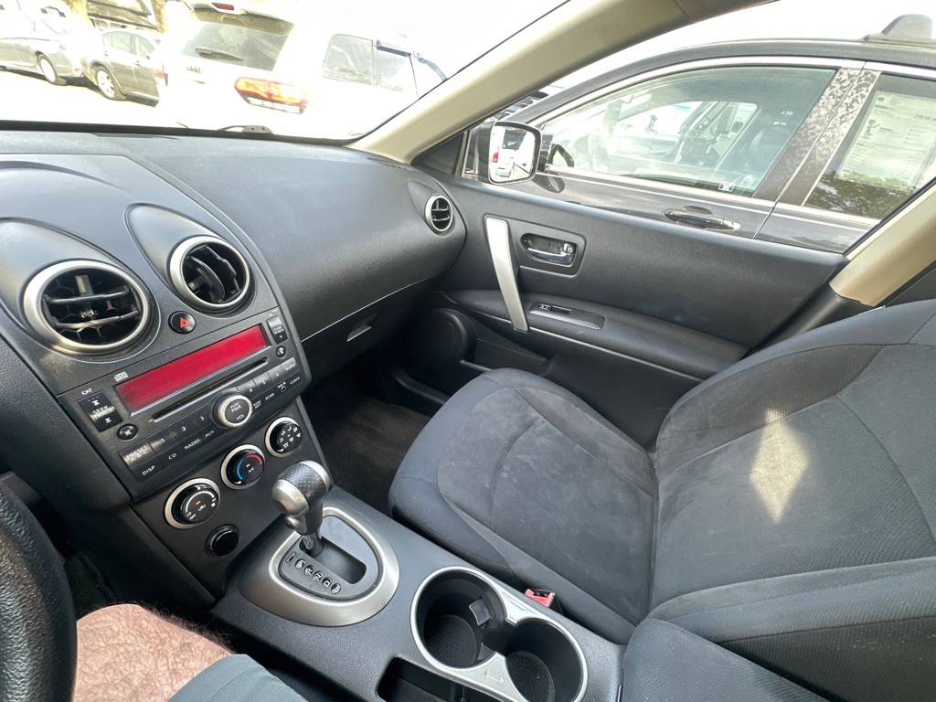 2010 Nissan Rogue Image 20