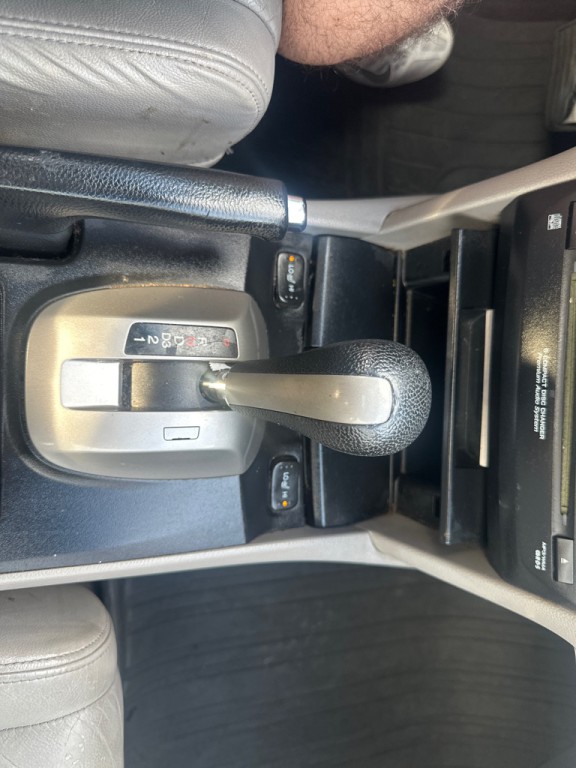 2009 Honda Accord Image 16