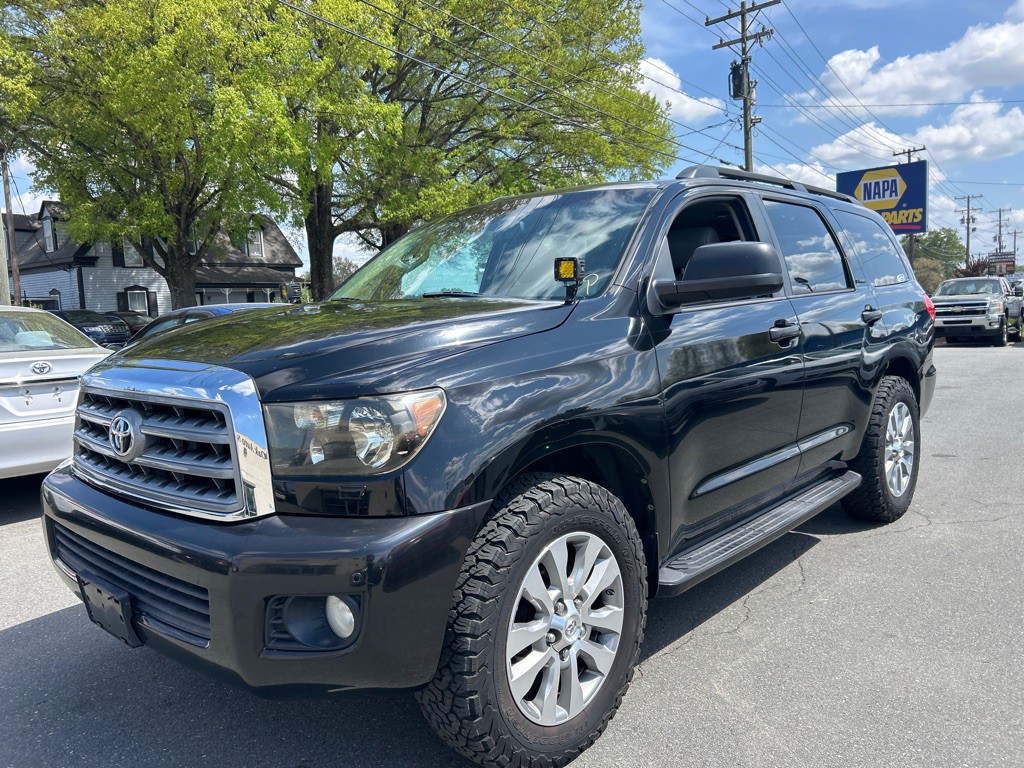 2013 Toyota Sequoia Image 1