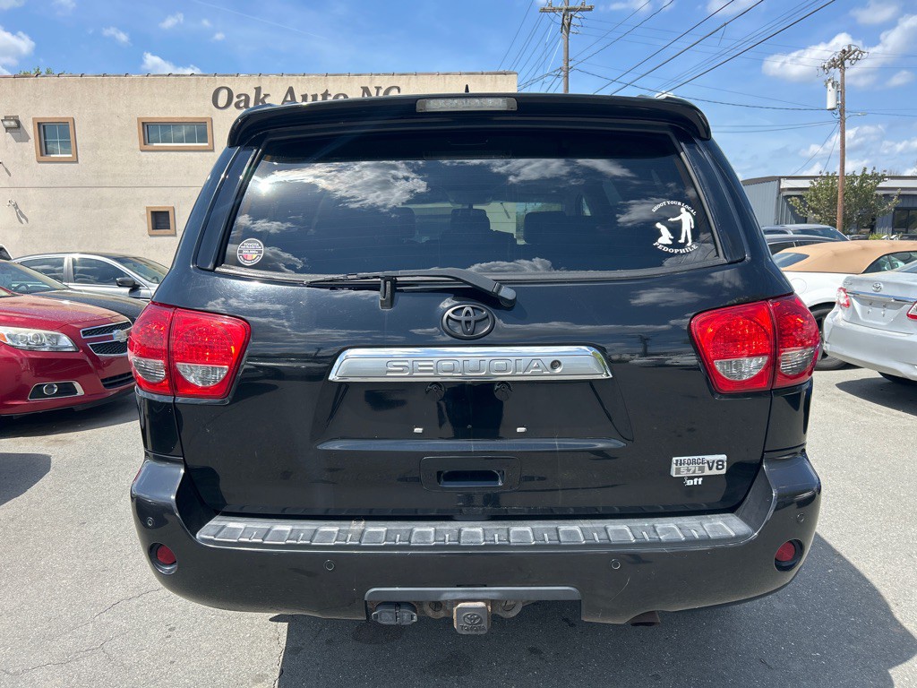 2013 Toyota Sequoia Image 6