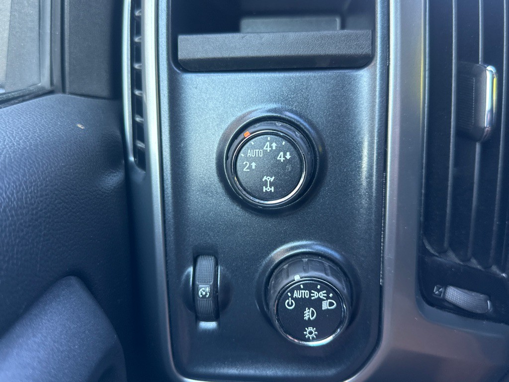 2015 Chevrolet Silverado 1500 Image 22