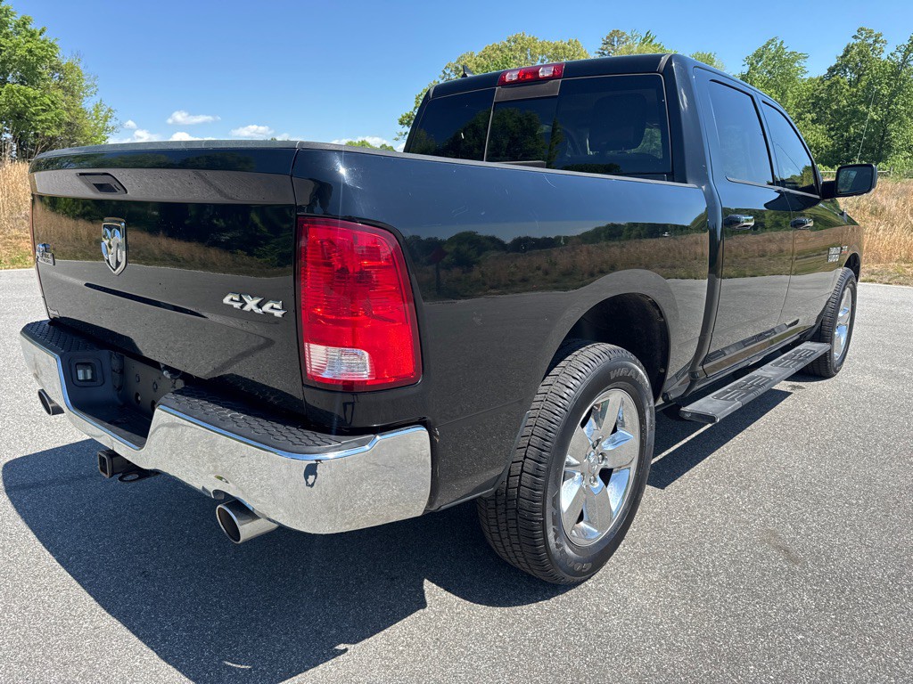 2014 RAM 1500 Image 4