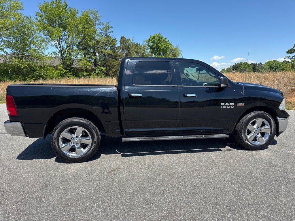 2014 RAM 1500 Image 5