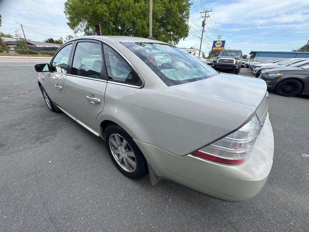 2008 Ford Taurus Image 4