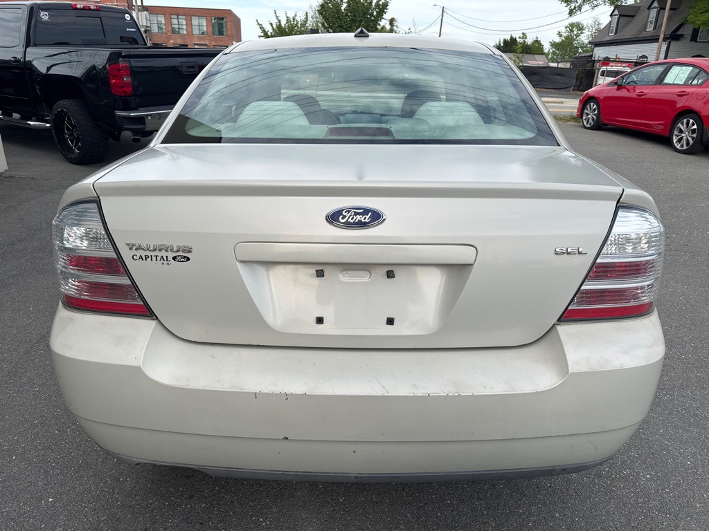 2008 Ford Taurus Image 5