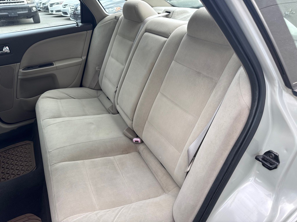 2008 Ford Taurus Image 14