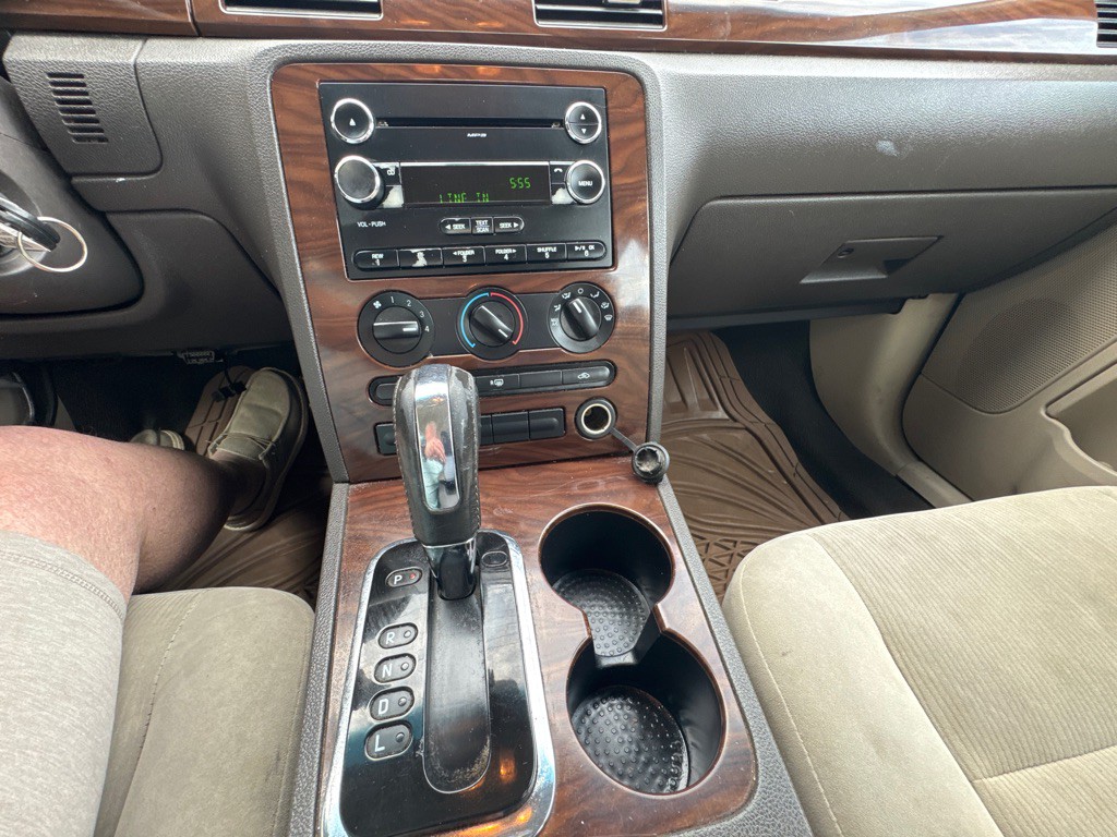 2008 Ford Taurus Image 17