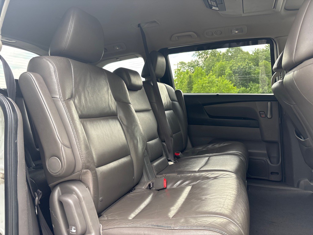 2011 Honda Odyssey Image 13