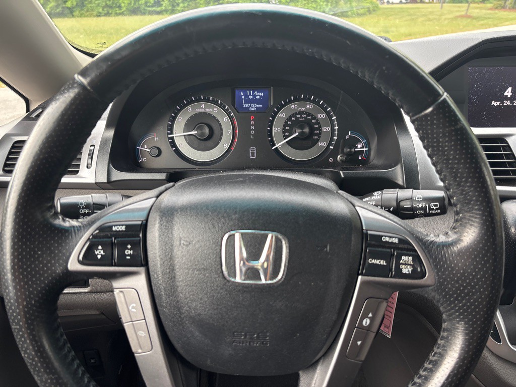 2011 Honda Odyssey Image 14
