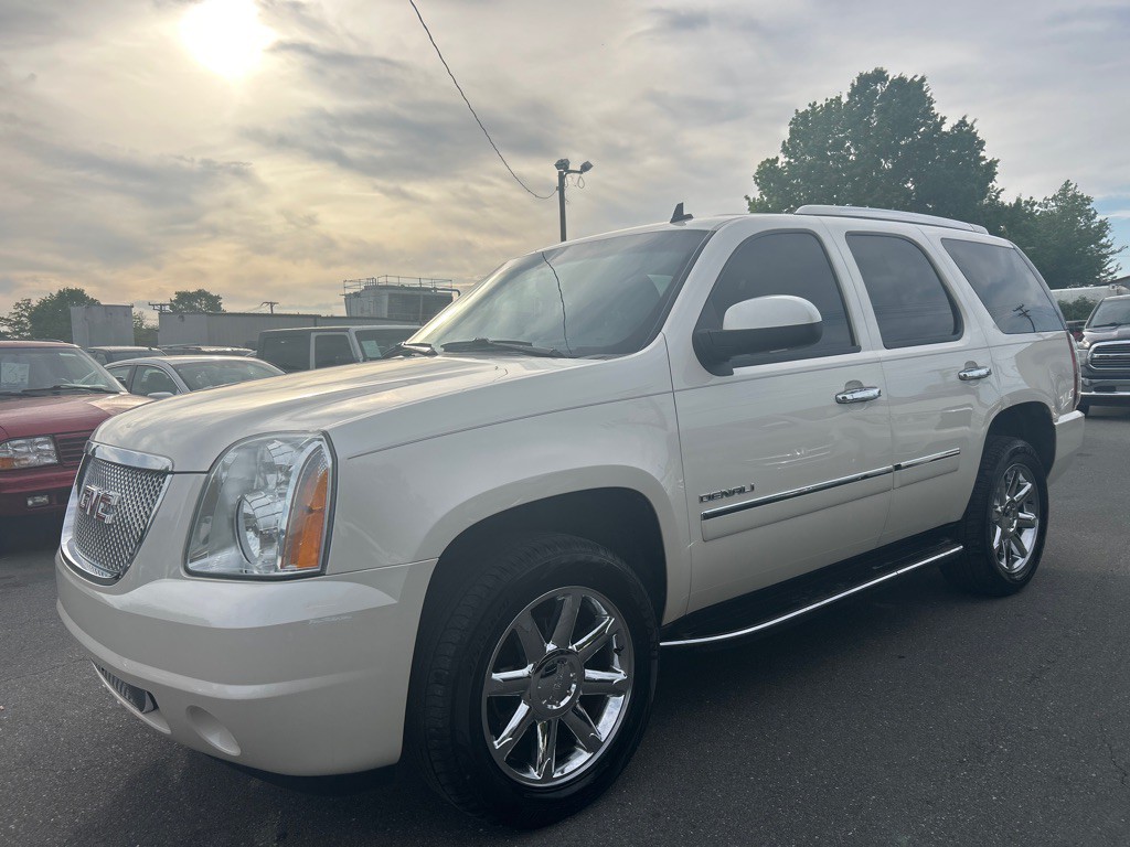 2014 GMC Yukon Image 1
