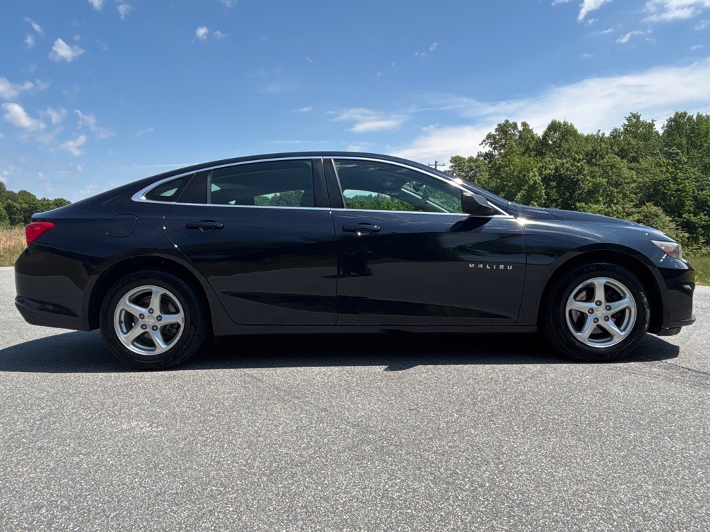 2016 Chevrolet Malibu Image 6
