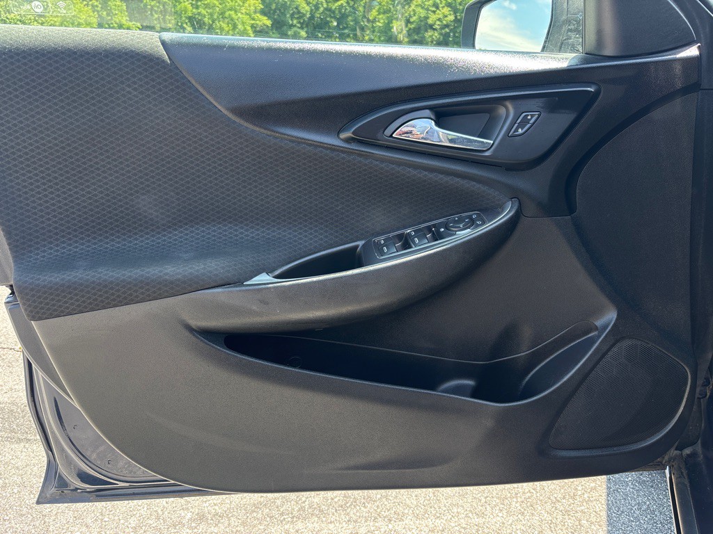 2016 Chevrolet Malibu Image 10